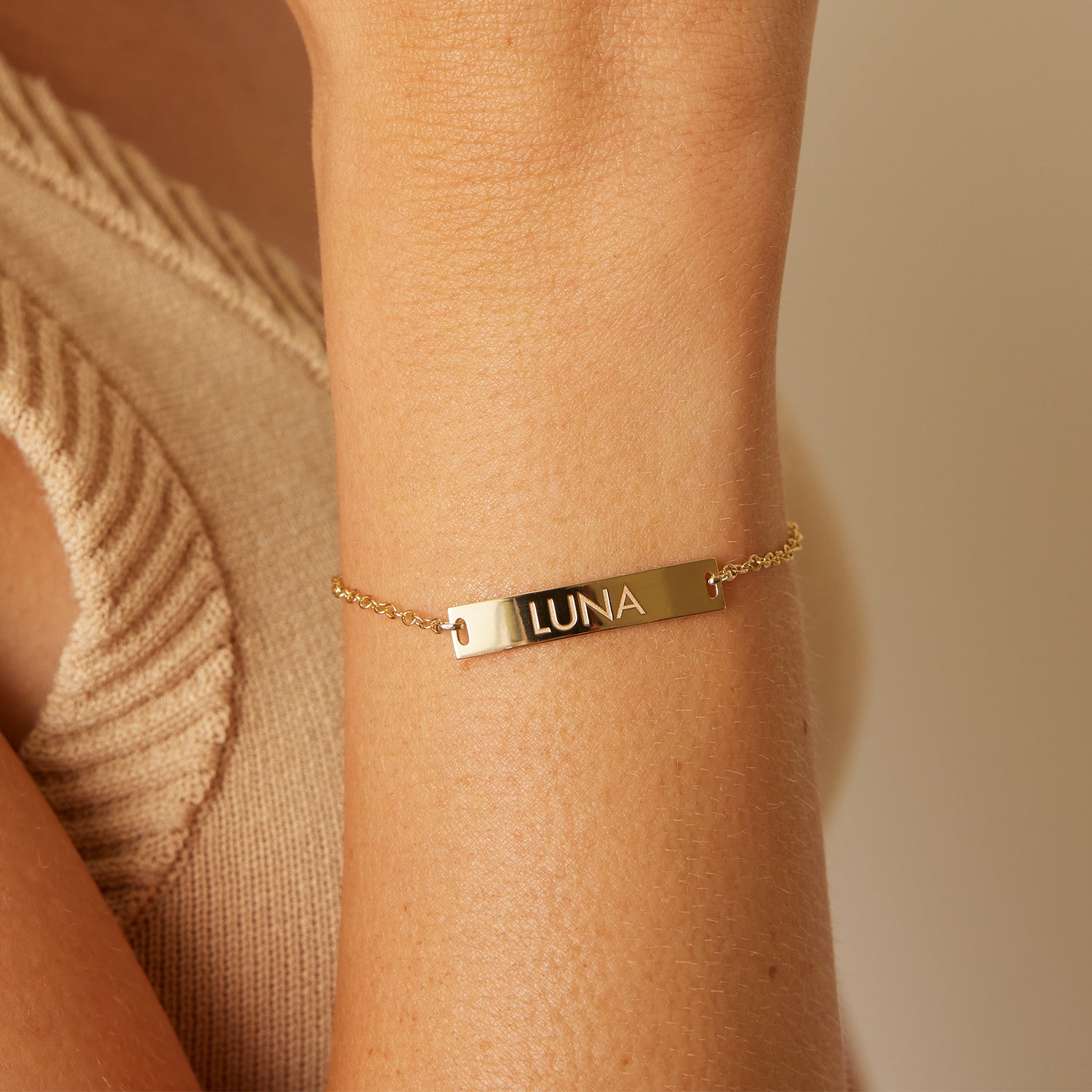 Signature Classic Engravable ID Bracelet – Baby Gold