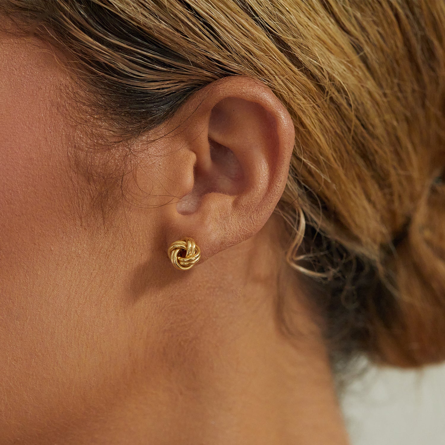 14K Gold Love Knot Stud Earrings – Baby Gold