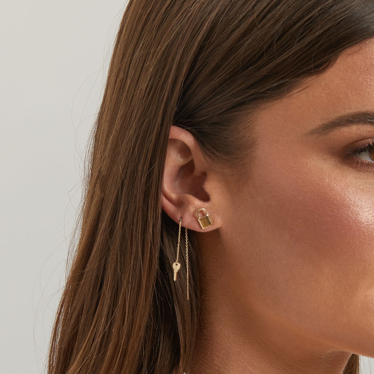 Key Sparkle Chain Threader Earring - Image 9