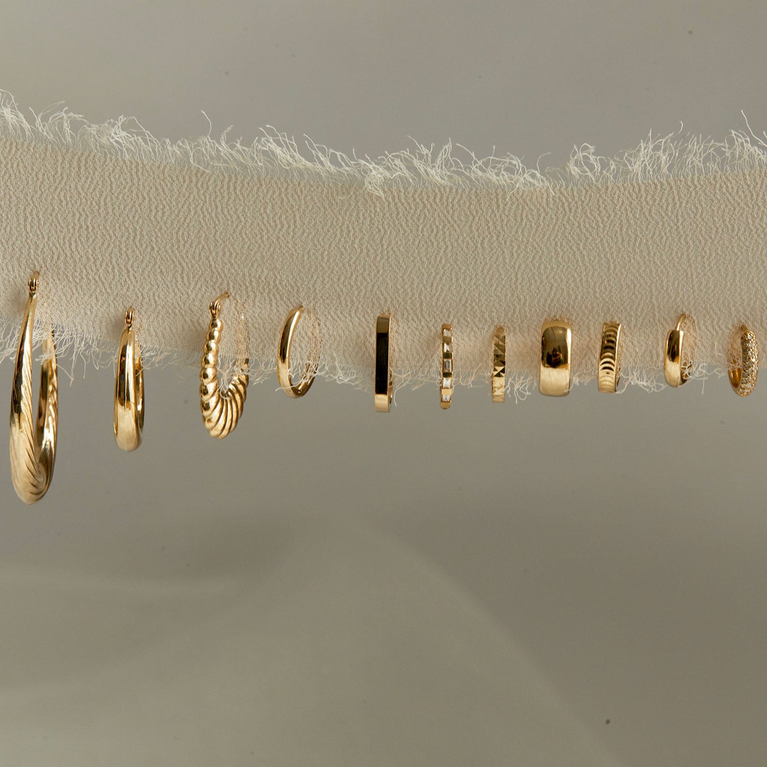 Large Croissant Twist Hoop Earrings - Image 4