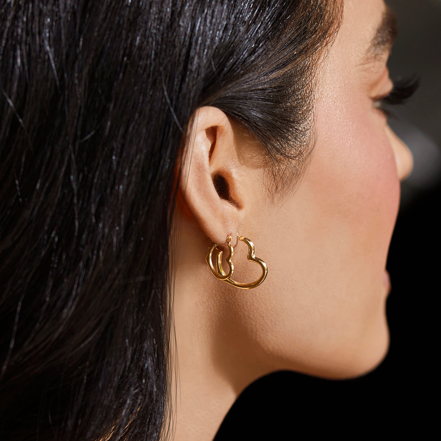 Heart gold 2025 hoop earrings