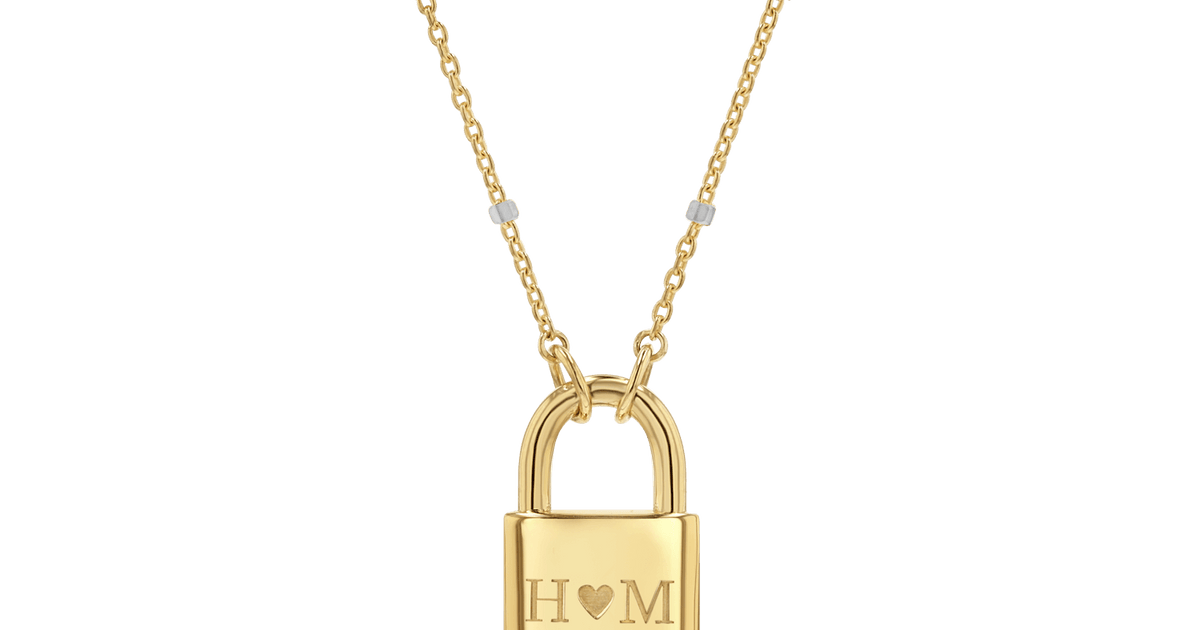 locknecklace01_y.png?crop=