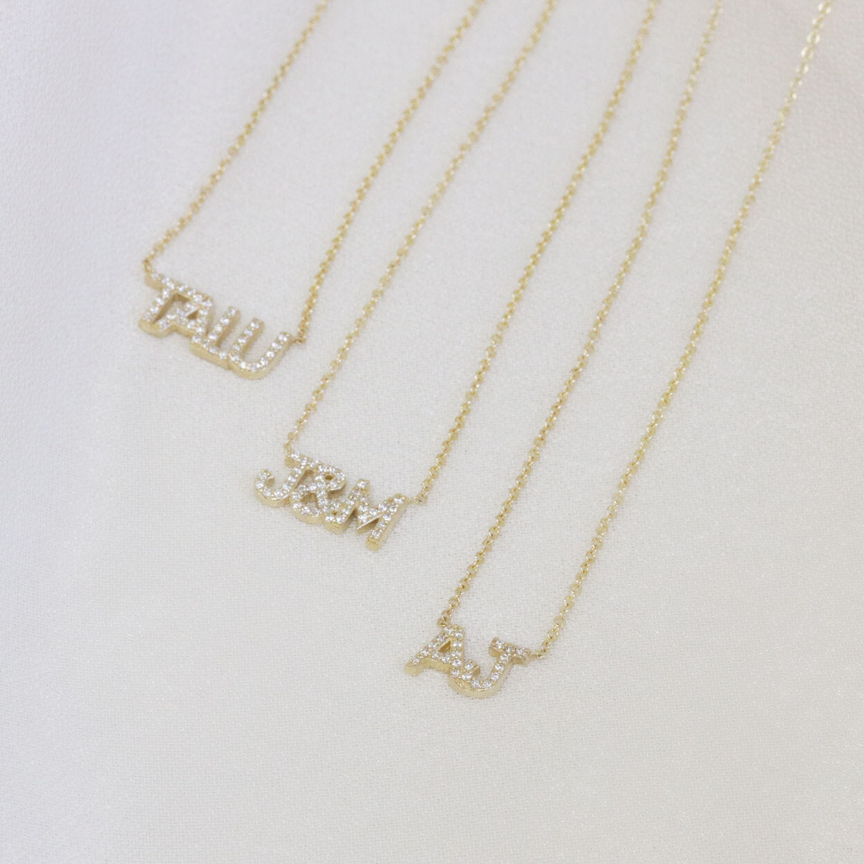 Diamond Custom Name Necklace – Baby Gold